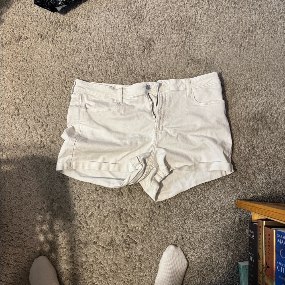 Old Navy Women's Cream Jean Shorts